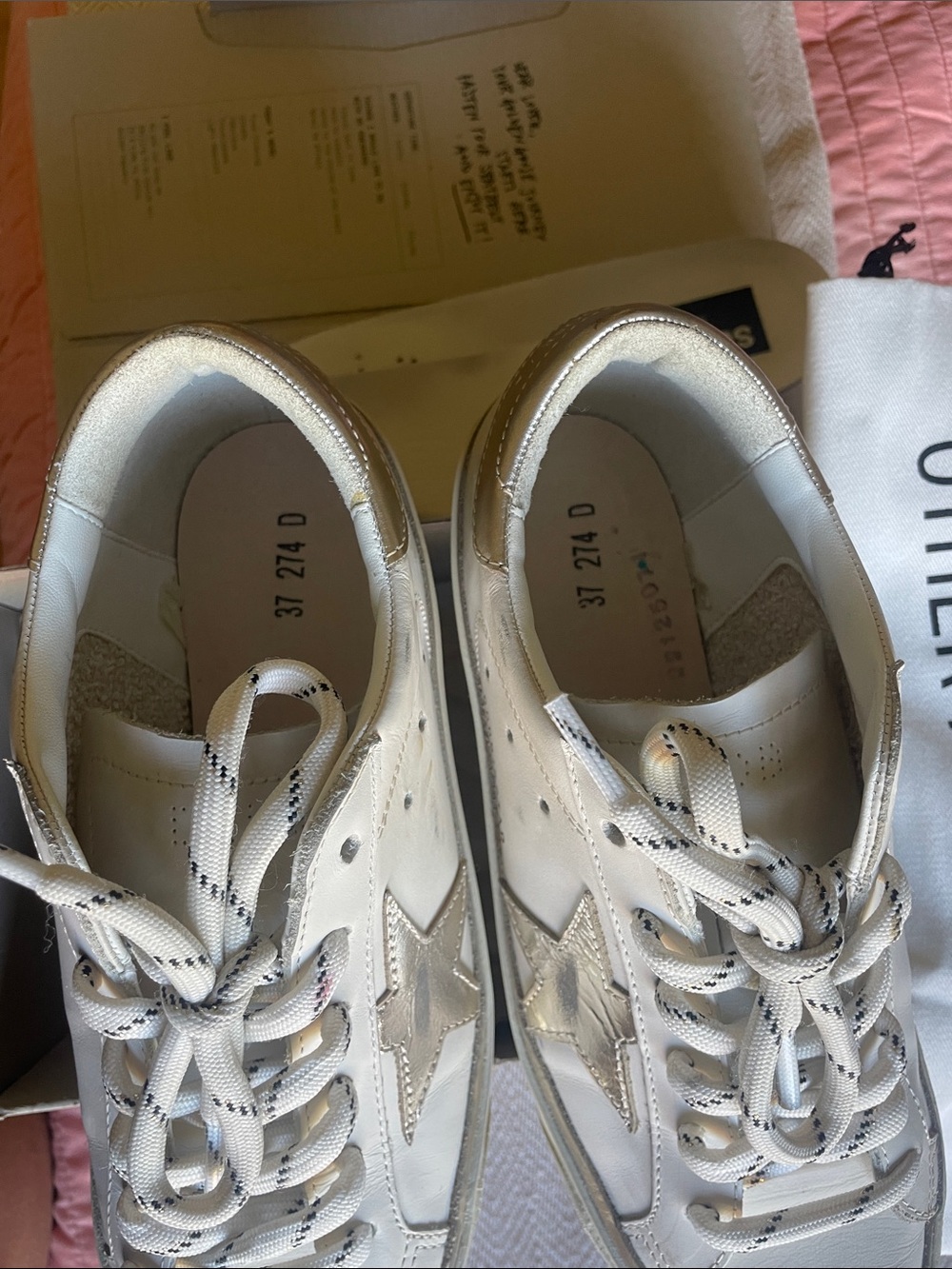 BNIB Golden Goose Superstars size 37. White leather & light Gold Star Sneakers - Picture 10 of 10
